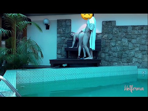 ❤️ Tus thawj coj caw tus tub txib mus rau hauv lub pas dej, tab sis tsis tuaj yeem tiv taus kub Russian porn  ntawm peb hmn.makesexnotwar.ru% ❤