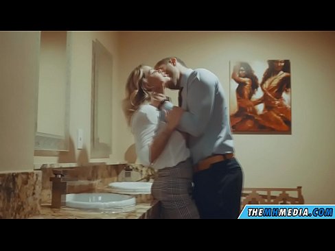 ❤️ Thaum ib tug busty blonde ntxias koj nyob rau hauv ib tug pej xeem chav dej Russian porn  ntawm peb hmn.makesexnotwar.ru% ❤